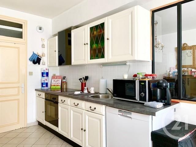 Afficher la photo en grand maison à vendre - 3 pièces - 125.18 m2 - FOUGERES - 35 - BRETAGNE - Century 21 Gambetta