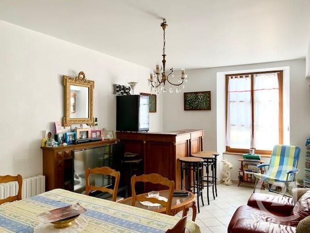 Afficher la photo en grand maison à vendre - 3 pièces - 125.18 m2 - FOUGERES - 35 - BRETAGNE - Century 21 Gambetta
