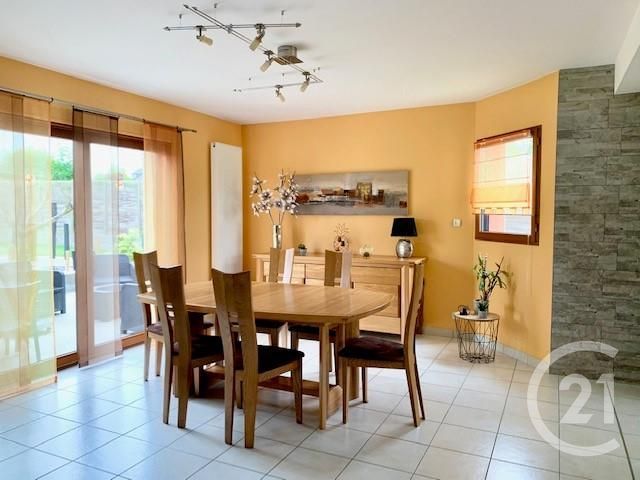 Afficher la photo en grand maison à vendre - 5 pièces - 135.0 m2 - ST ETIENNE EN COGLES - 35 - BRETAGNE - Century 21 Gambetta
