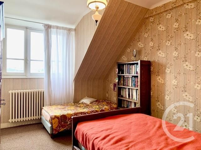 Afficher la photo en grand maison à vendre - 5 pièces - 91.68 m2 - FOUGERES - 35 - BRETAGNE - Century 21 Gambetta