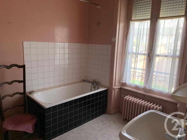 maison à vendre - 8 pièces - 155.46 m2 - FOUGERES - 35 - BRETAGNE - Century 21 Gambetta maison à vendre - 8 pièces - 155.46 m2 - FOUGERES - 35 - BRETAGNE - Century 21 Gambetta