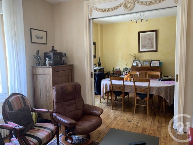 maison à vendre - 8 pièces - 155.46 m2 - FOUGERES - 35 - BRETAGNE - Century 21 Gambetta maison à vendre - 8 pièces - 155.46 m2 - FOUGERES - 35 - BRETAGNE - Century 21 Gambetta
