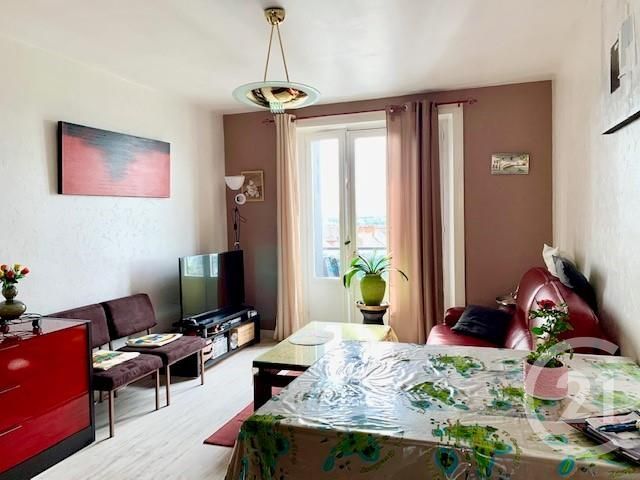 Appartement F3 à vendre - 3 pièces - 57.07 m2 - FOUGERES - 35 - BRETAGNE - Century 21 Gambetta Appartement F3 à vendre - 3 pièces - 57.07 m2 - FOUGERES - 35 - BRETAGNE - Century 21 Gambetta