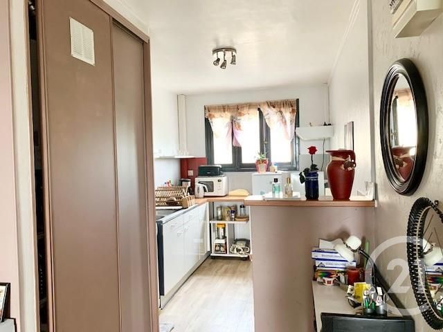 Appartement F3 à vendre - 3 pièces - 57.07 m2 - FOUGERES - 35 - BRETAGNE - Century 21 Gambetta Appartement F3 à vendre - 3 pièces - 57.07 m2 - FOUGERES - 35 - BRETAGNE - Century 21 Gambetta