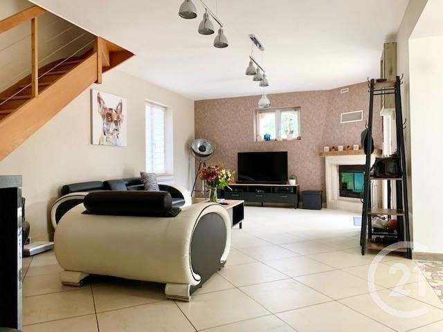 Afficher la photo en grand maison à vendre - 5 pièces - 100.0 m2 - LECOUSSE - 35 - BRETAGNE - Century 21 Gambetta