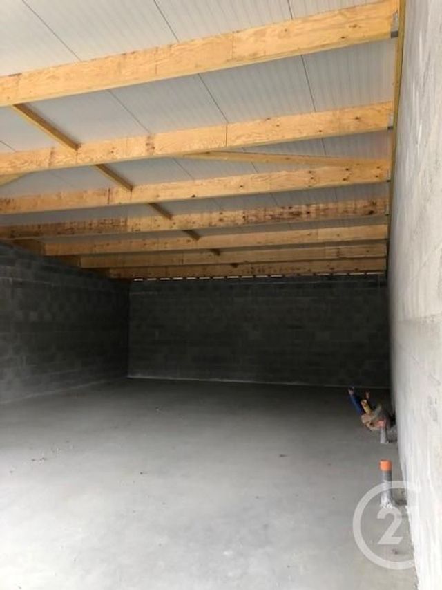 Afficher la photo en grand commerce à louer - 118.0 m2 - LECOUSSE - 35 - BRETAGNE - Century 21 Gambetta