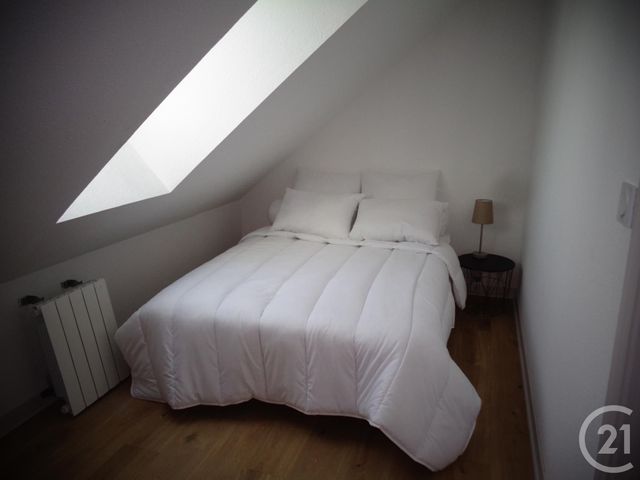 Afficher la photo en grand Appartement T2 à louer - 2 pièces - 20.0 m2 - FOUGERES - 35 - BRETAGNE - Century 21 Gambetta