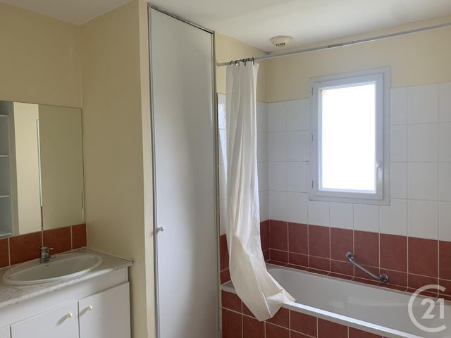 Afficher la photo en grand maison à vendre - 4 pièces - 92.94 m2 - MAEN ROCH - 35 - BRETAGNE - Century 21 Gambetta