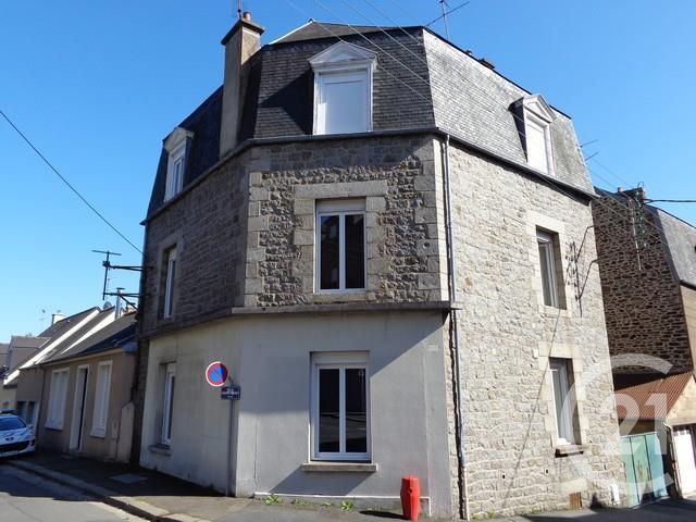 Afficher la photo en grand Appartement T3 à louer - 3 pièces - 60.7 m2 - FOUGERES - 35 - BRETAGNE - Century 21 Gambetta