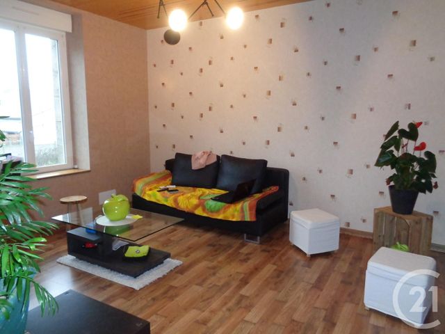 Afficher la photo en grand Appartement T3 à louer - 3 pièces - 60.7 m2 - FOUGERES - 35 - BRETAGNE - Century 21 Gambetta