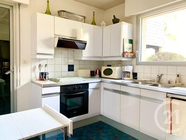 Afficher la photo en grand maison à vendre - 8 pièces - 270.0 m2 - LECOUSSE - 35 - BRETAGNE - Century 21 Gambetta