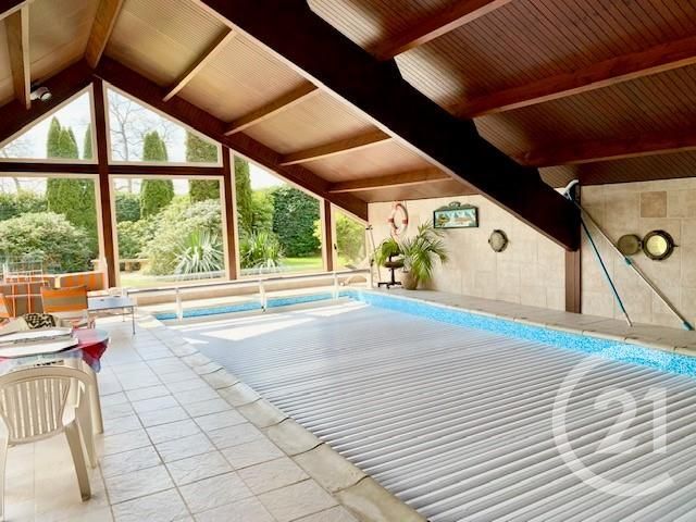 Afficher la photo en grand maison à vendre - 8 pièces - 270.0 m2 - LECOUSSE - 35 - BRETAGNE - Century 21 Gambetta