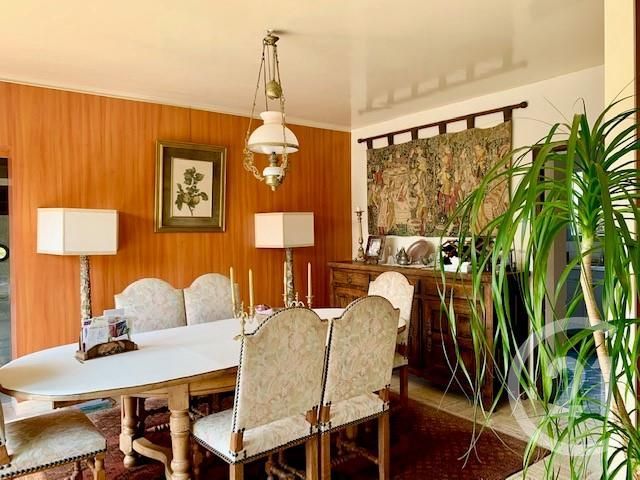 Afficher la photo en grand maison à vendre - 8 pièces - 270.0 m2 - LECOUSSE - 35 - BRETAGNE - Century 21 Gambetta