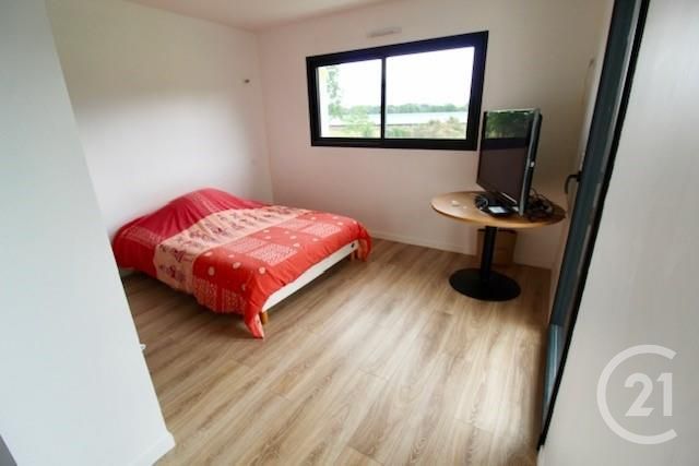 Afficher la photo en grand maison à vendre - 4 pièces - 150.0 m2 - CHAUVIGNE - 35 - BRETAGNE - Century 21 Gambetta