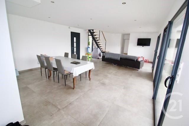 Afficher la photo en grand maison à vendre - 4 pièces - 150.0 m2 - CHAUVIGNE - 35 - BRETAGNE - Century 21 Gambetta