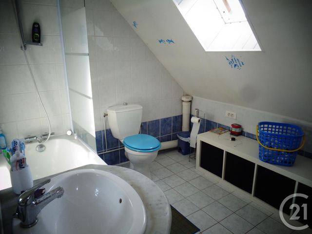 Afficher la photo en grand maison à louer - 5 pièces - 127.0 m2 - FOUGERES - 35 - BRETAGNE - Century 21 Gambetta