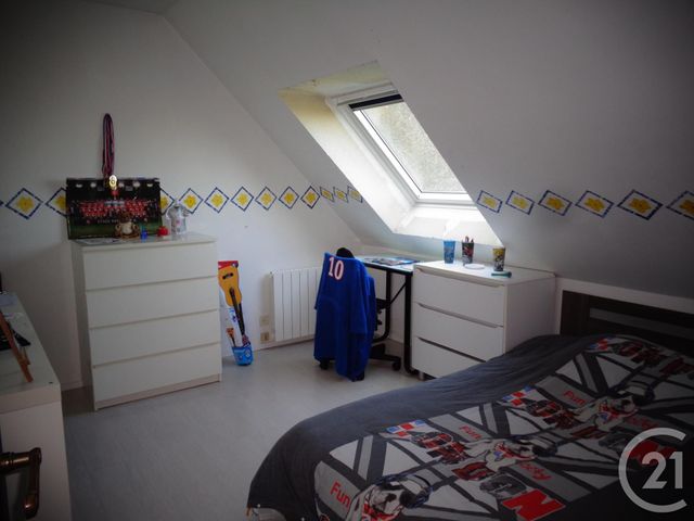Afficher la photo en grand maison à louer - 5 pièces - 127.0 m2 - FOUGERES - 35 - BRETAGNE - Century 21 Gambetta