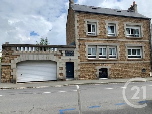 maison à vendre - 6 pièces - 152.0 m2 - FOUGERES - 35 - BRETAGNE - Century 21 Gambetta