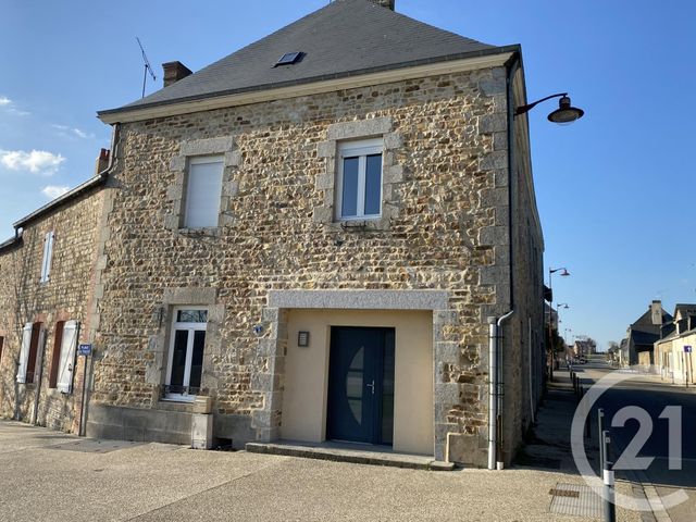 maison à vendre - 8 pièces - 179.13 m2 - ST PIERRE DES LANDES - 53 - PAYS-DE-LOIRE - Century 21 Gambetta