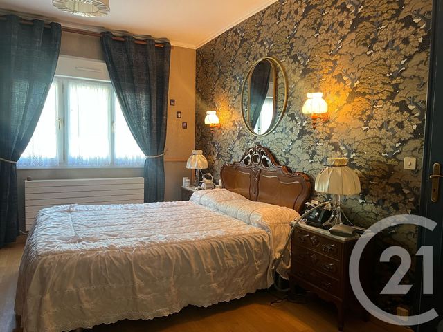 Afficher la photo en grand maison à vendre - 9 pièces - 237.79 m2 - MAEN ROCH - 35 - BRETAGNE - Century 21 Gambetta