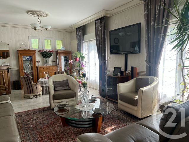 Afficher la photo en grand maison à vendre - 9 pièces - 237.79 m2 - MAEN ROCH - 35 - BRETAGNE - Century 21 Gambetta