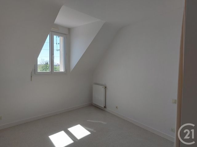 maison à vendre - 4 pièces - 100.0 m2 - FOUGERES - 35 - BRETAGNE - Century 21 Gambetta