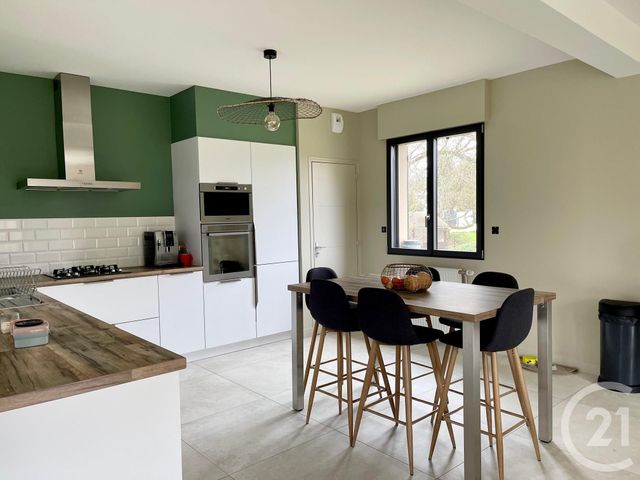 maison à vendre - 6 pièces - 201.58 m2 - FOUGERES - 35 - BRETAGNE - Century 21 Gambetta