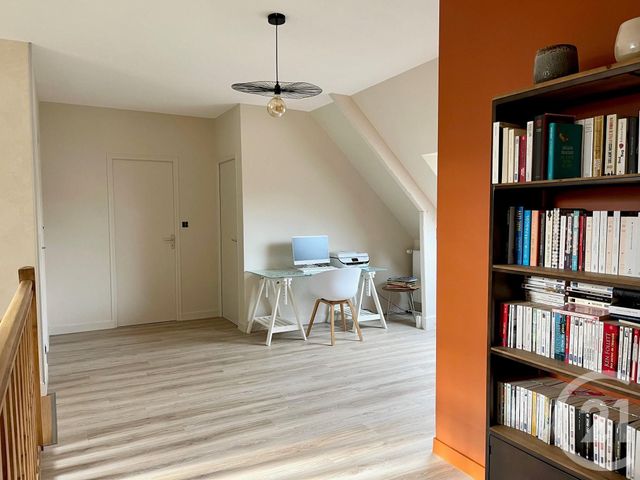 maison à vendre - 6 pièces - 201.58 m2 - FOUGERES - 35 - BRETAGNE - Century 21 Gambetta