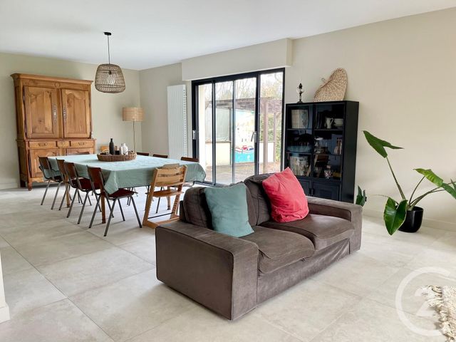 maison à vendre - 6 pièces - 201.58 m2 - FOUGERES - 35 - BRETAGNE - Century 21 Gambetta