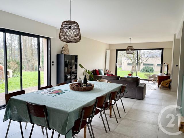 maison à vendre - 6 pièces - 201.58 m2 - FOUGERES - 35 - BRETAGNE - Century 21 Gambetta