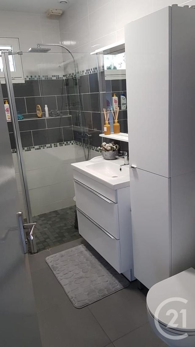 maison à vendre - 6 pièces - 105.66 m2 - FOUGERES - 35 - BRETAGNE - Century 21 Gambetta