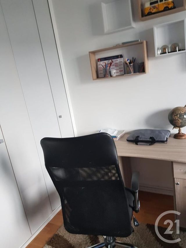 maison à vendre - 6 pièces - 105.66 m2 - FOUGERES - 35 - BRETAGNE - Century 21 Gambetta