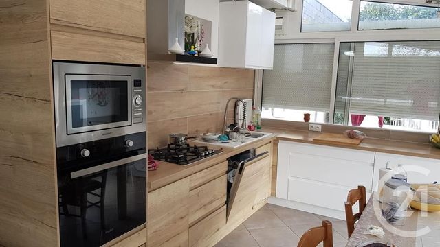 maison à vendre - 6 pièces - 105.66 m2 - FOUGERES - 35 - BRETAGNE - Century 21 Gambetta