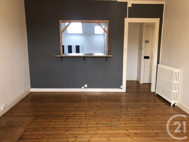 appartement à louer - 2 pièces - 55.12 m2 - FOUGERES - 35 - BRETAGNE - Century 21 Gambetta