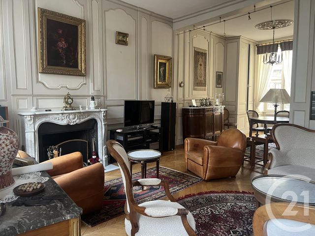 Appartement Duplex à vendre - 6 pièces - 150.21 m2 - FOUGERES - 35 - BRETAGNE - Century 21 Gambetta