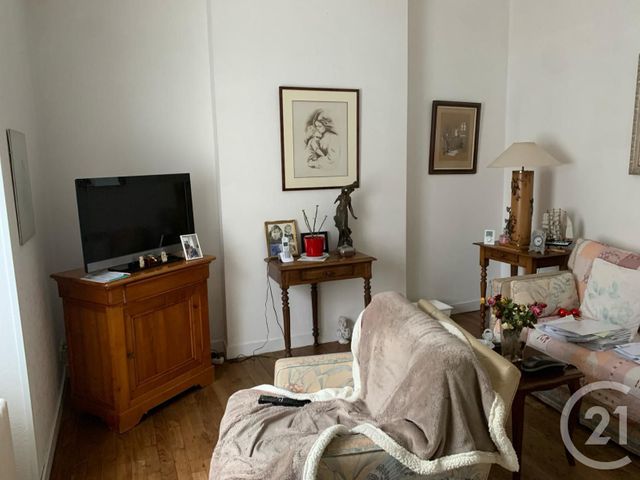 maison à vendre - 3 pièces - 60.4 m2 - FOUGERES - 35 - BRETAGNE - Century 21 Gambetta