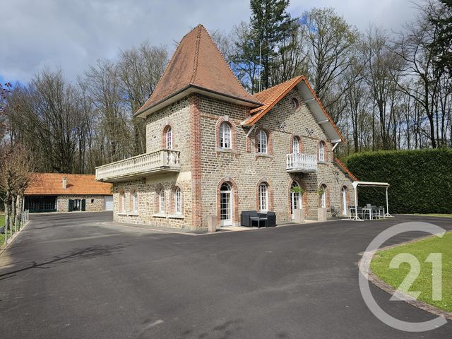 maison à vendre - 7 pièces - 190.37 m2 - FOUGERES - 35 - BRETAGNE - Century 21 Gambetta