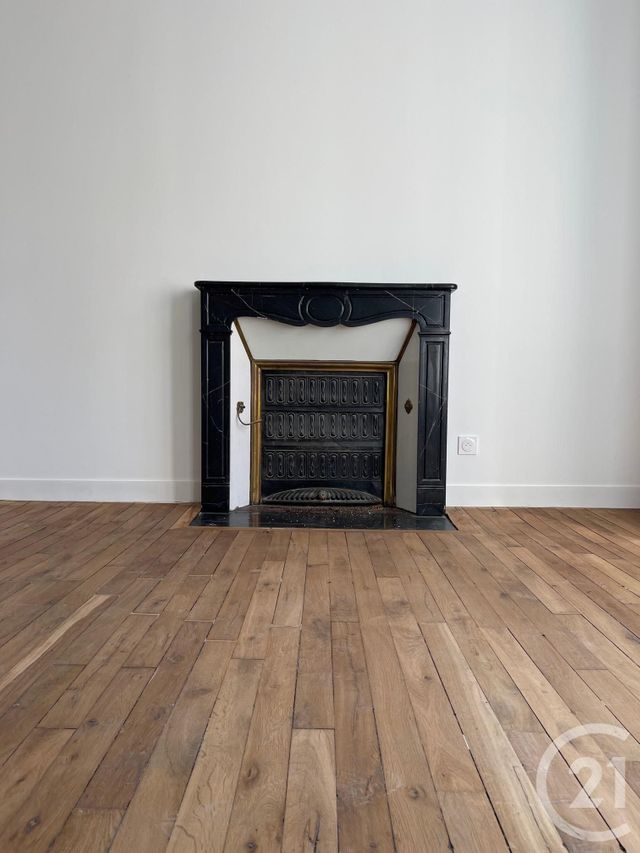 maison à vendre - 9 pièces - 149.99 m2 - FOUGERES - 35 - BRETAGNE - Century 21 Gambetta