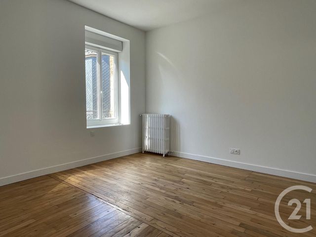 maison à vendre - 9 pièces - 149.99 m2 - FOUGERES - 35 - BRETAGNE - Century 21 Gambetta