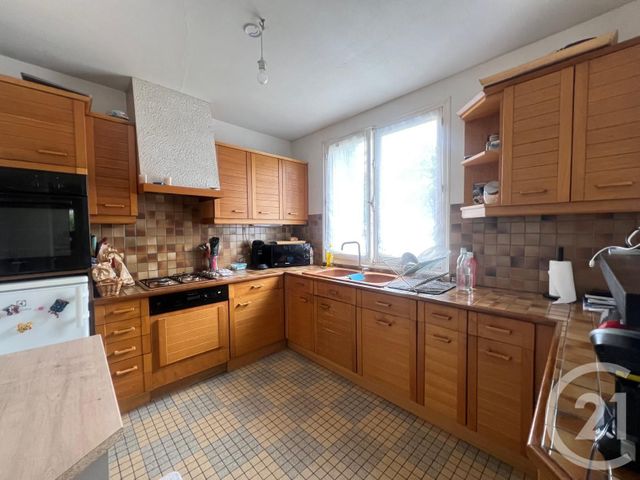 maison à vendre - 7 pièces - 115.0 m2 - FOUGERES - 35 - BRETAGNE - Century 21 Gambetta