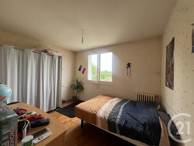 maison à vendre - 7 pièces - 115.0 m2 - FOUGERES - 35 - BRETAGNE - Century 21 Gambetta