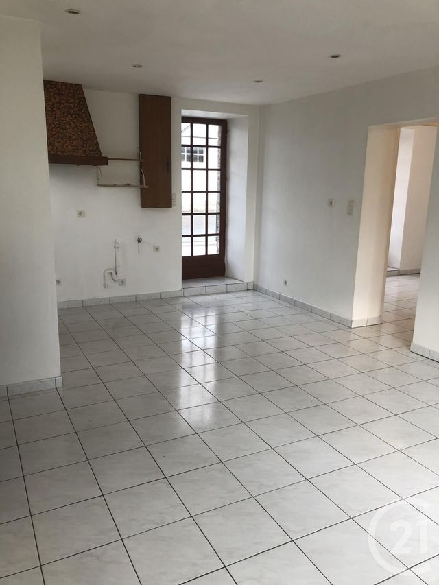 maison à louer - 4 pièces - 82.29 m2 - ST HILAIRE DES LANDES - 35 - BRETAGNE - Century 21 Gambetta