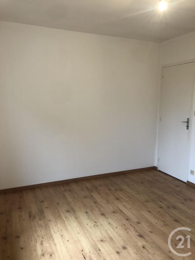 maison à louer - 4 pièces - 82.29 m2 - ST HILAIRE DES LANDES - 35 - BRETAGNE - Century 21 Gambetta