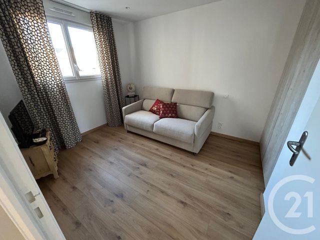 Appartement T4 à vendre - 4 pièces - 101.34 m2 - FOUGERES - 35 - BRETAGNE - Century 21 Gambetta