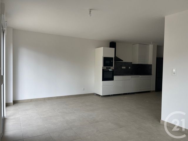 Afficher la photo en grand maison à louer - 4 pièces - 99.04 m2 - LECOUSSE - 35 - BRETAGNE - Century 21 Gambetta