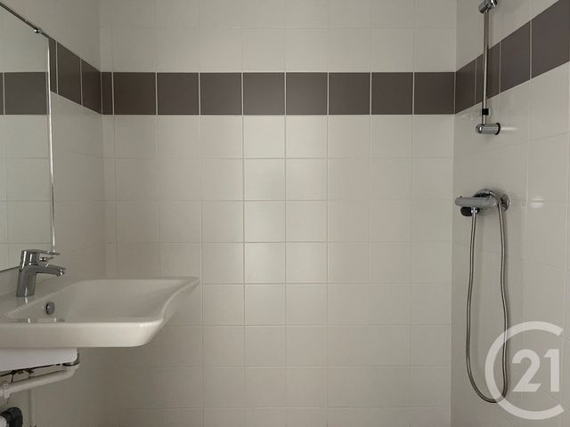 Afficher la photo en grand maison à louer - 4 pièces - 99.04 m2 - LECOUSSE - 35 - BRETAGNE - Century 21 Gambetta