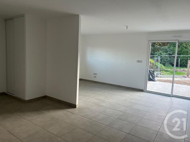 Afficher la photo en grand maison à louer - 4 pièces - 99.04 m2 - LECOUSSE - 35 - BRETAGNE - Century 21 Gambetta