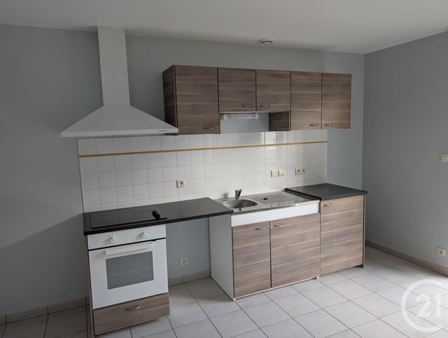 Appartement à louer - 2 pièces - 28.31 m2 - FOUGERES - 35 - BRETAGNE - Century 21 Gambetta