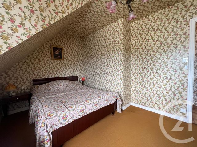 maison à vendre - 8 pièces - 203.21 m2 - FOUGERES - 35 - BRETAGNE - Century 21 Gambetta