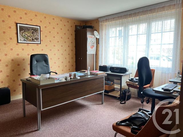 maison à vendre - 8 pièces - 203.21 m2 - FOUGERES - 35 - BRETAGNE - Century 21 Gambetta